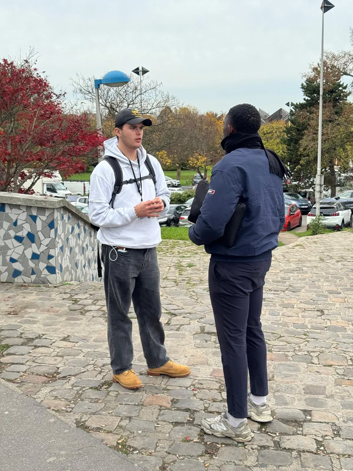Préparation des sacs de distribution avant une maraude